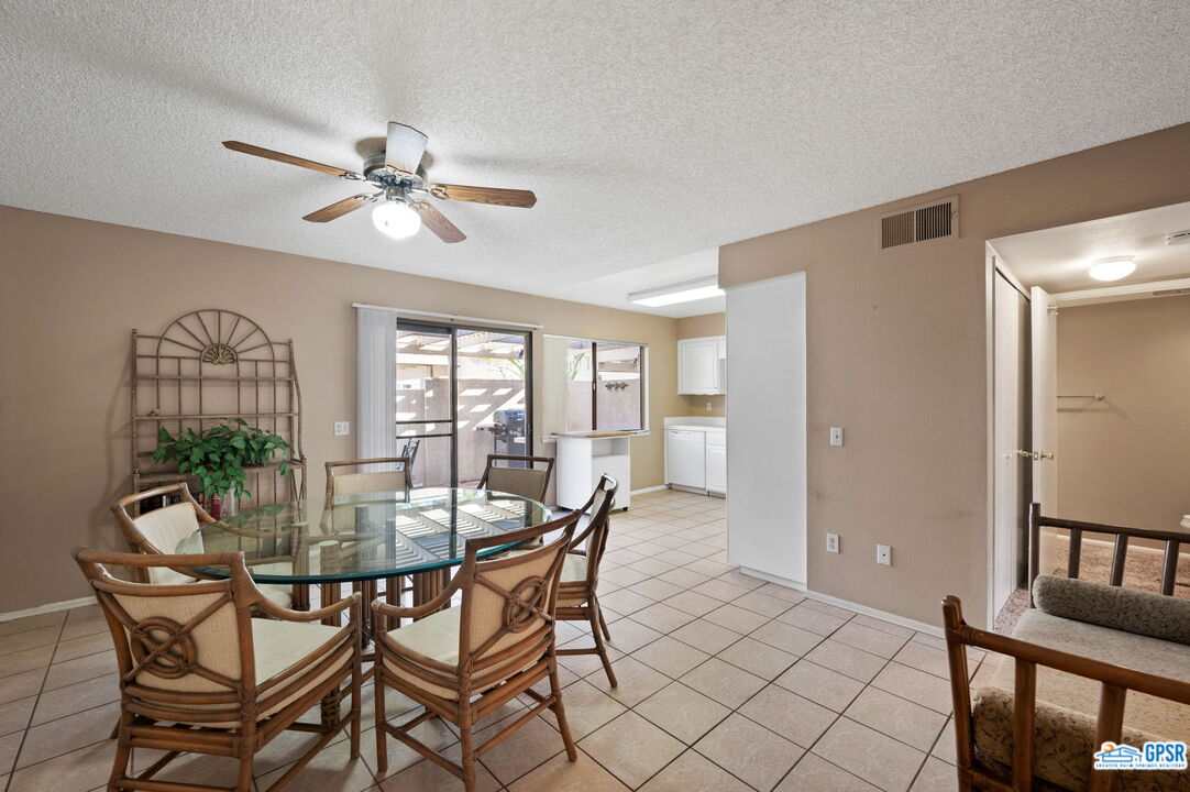Image 5 for 6135 Montecito Dr #3