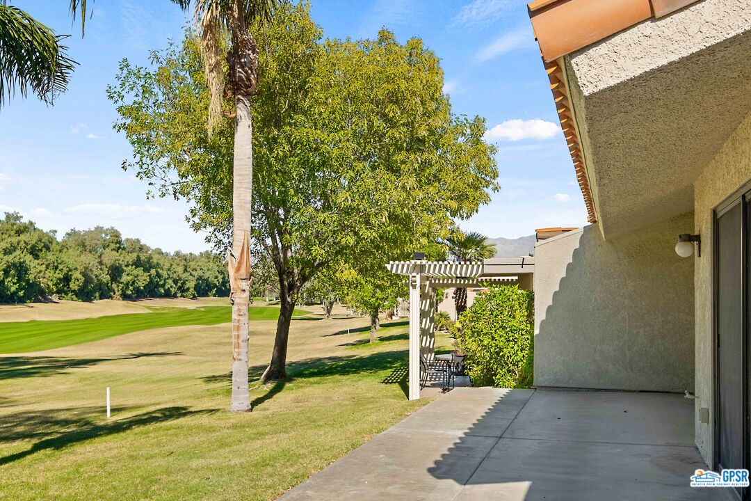 Image 2 for 40969 Inverness Way