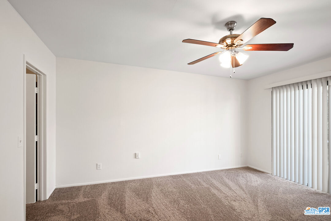Image 19 for 40969 Inverness Way