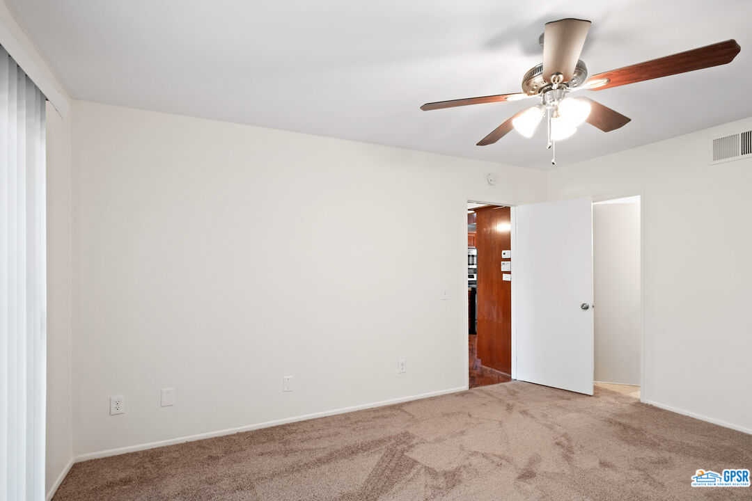 Image 20 for 40969 Inverness Way