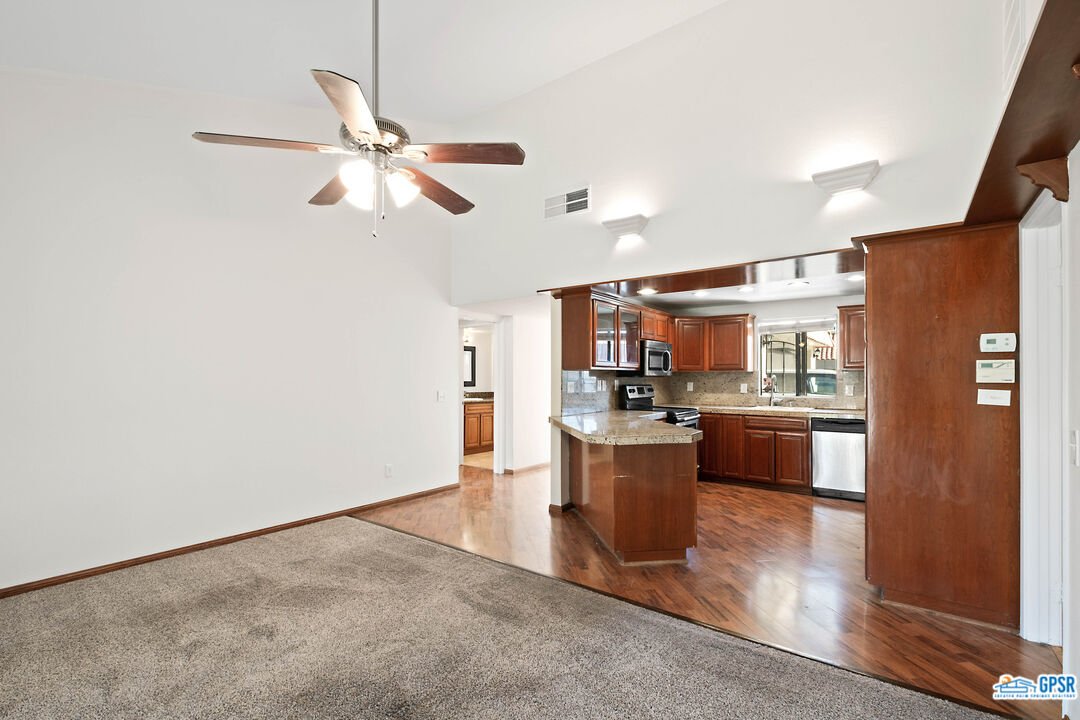 Image 10 for 40969 Inverness Way