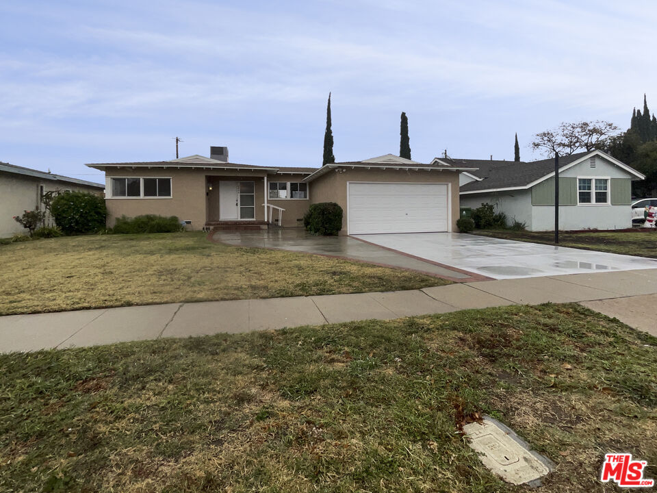 9944 Gaviota Ave, North Hills, CA 91343