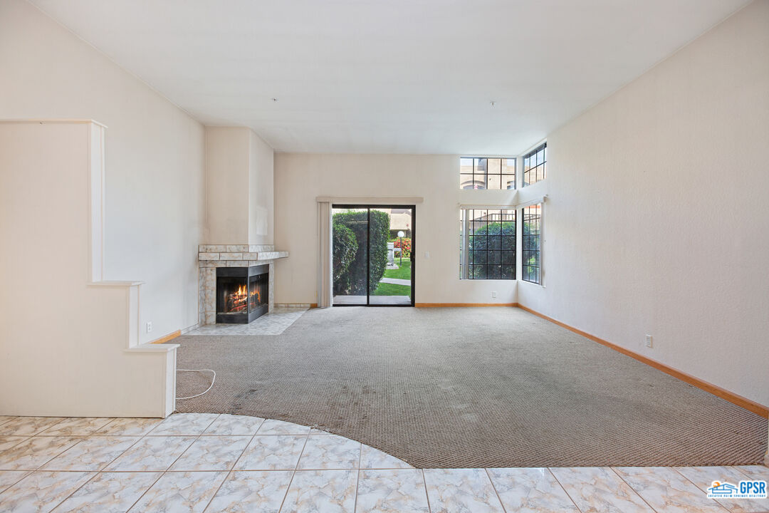 Image 2 for 2601 Broadmoor Dr #70