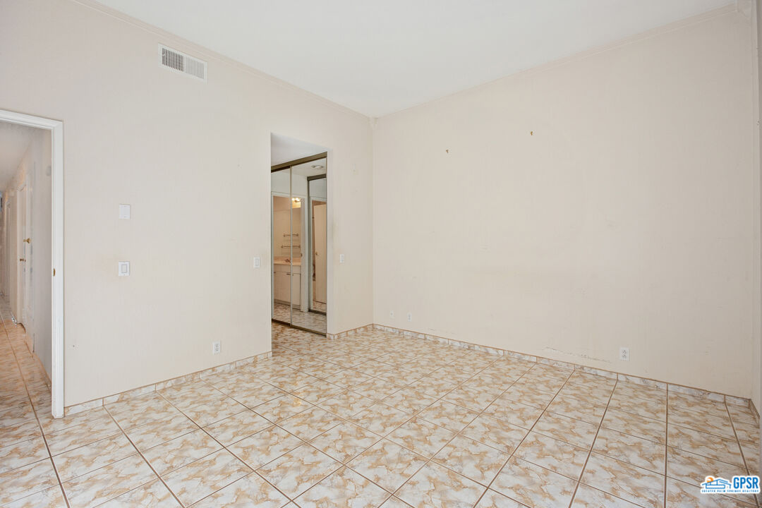 Image 18 for 2601 Broadmoor Dr #70