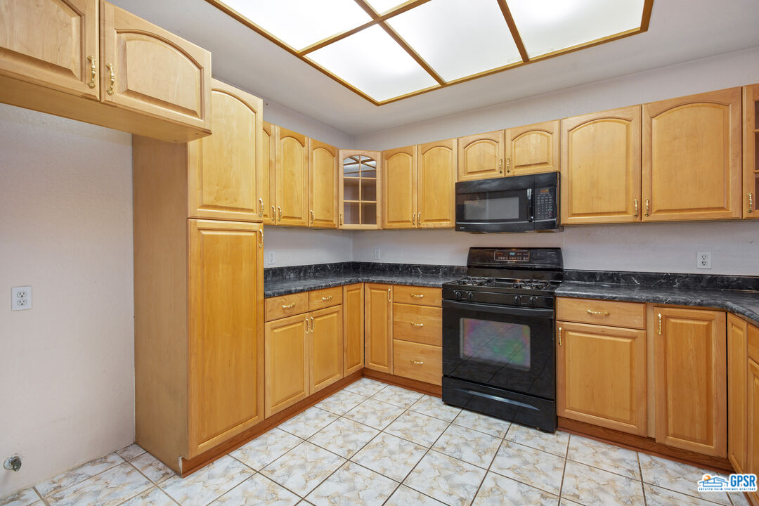 Image 14 for 2601 Broadmoor Dr #70