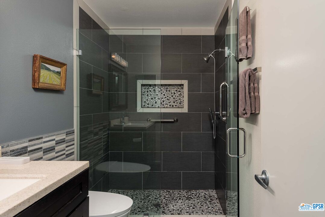 Image 11 for 1150 Palm Canyon Dr #49