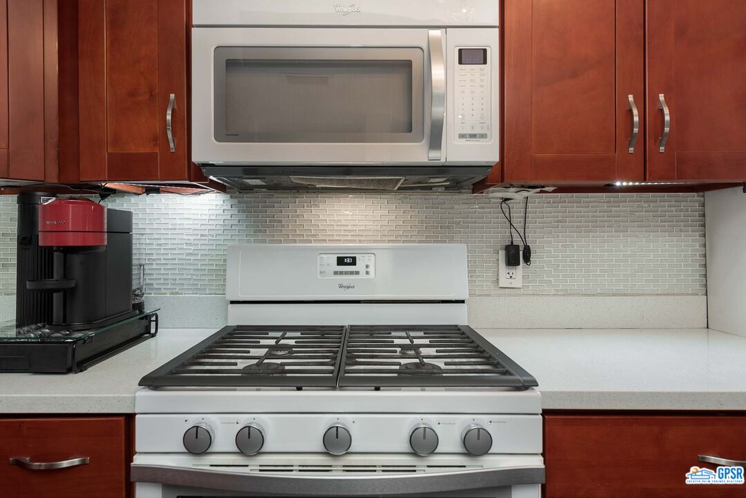 Image 7 for 1150 Palm Canyon Dr #49