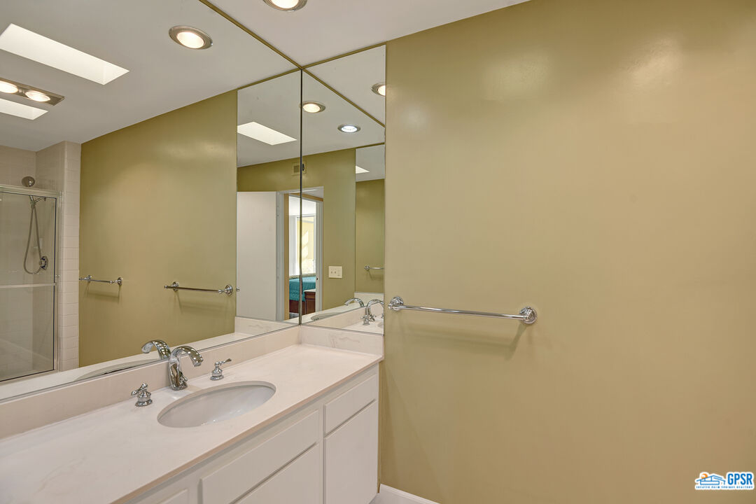 Image 31 for 288 Desert Lakes Dr