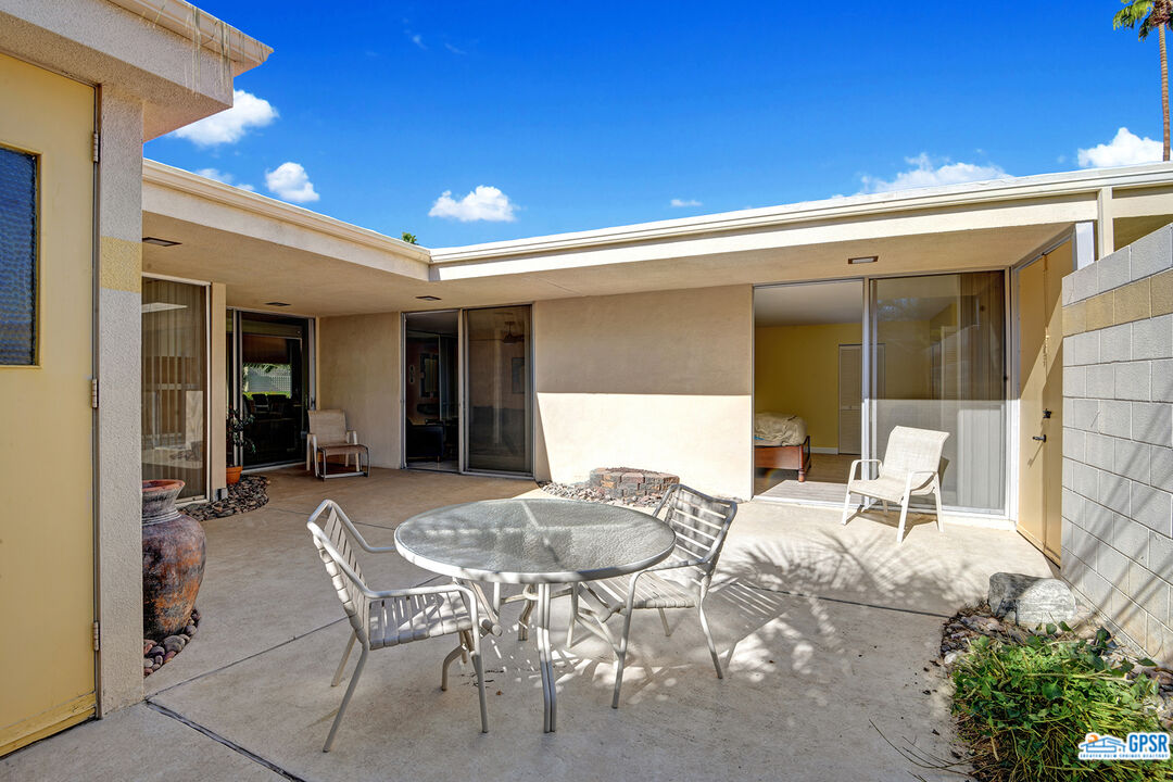 Image 15 for 288 Desert Lakes Dr