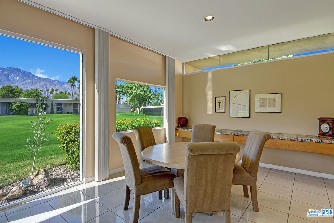 Image 13 for 288 Desert Lakes Dr