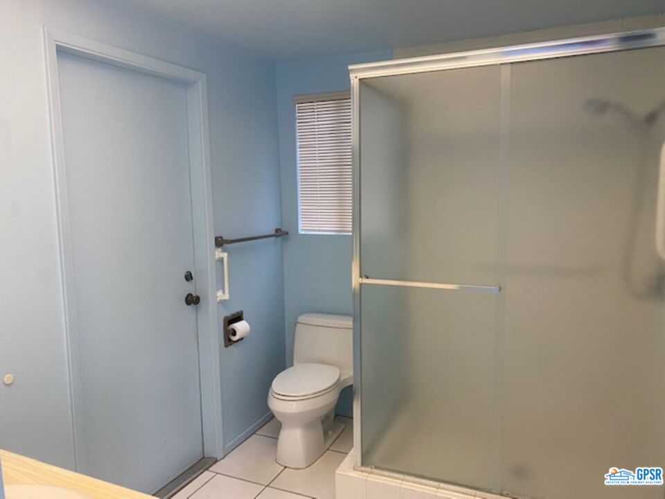 Image 16 for 2440 Linden Way #B