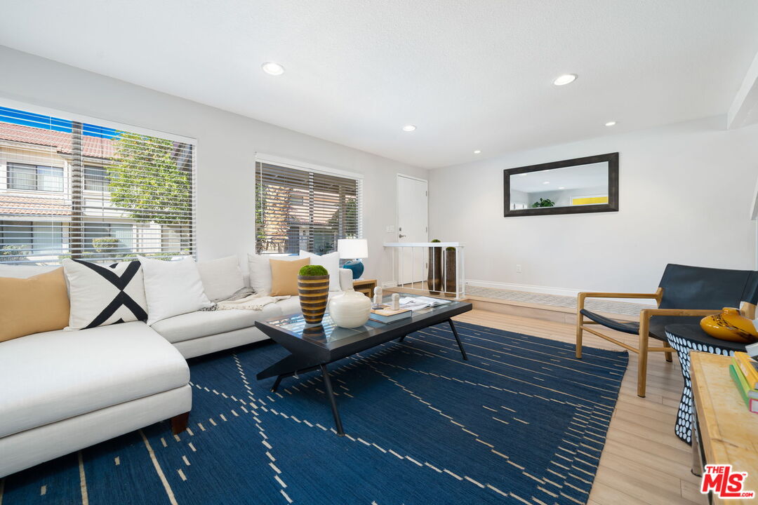 Image 6 for 6135 Montecito Dr #5