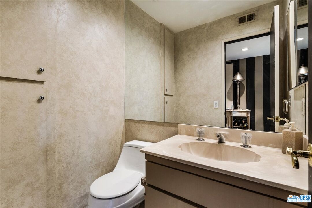 Image 8 for 1268 Ramon Rd #31