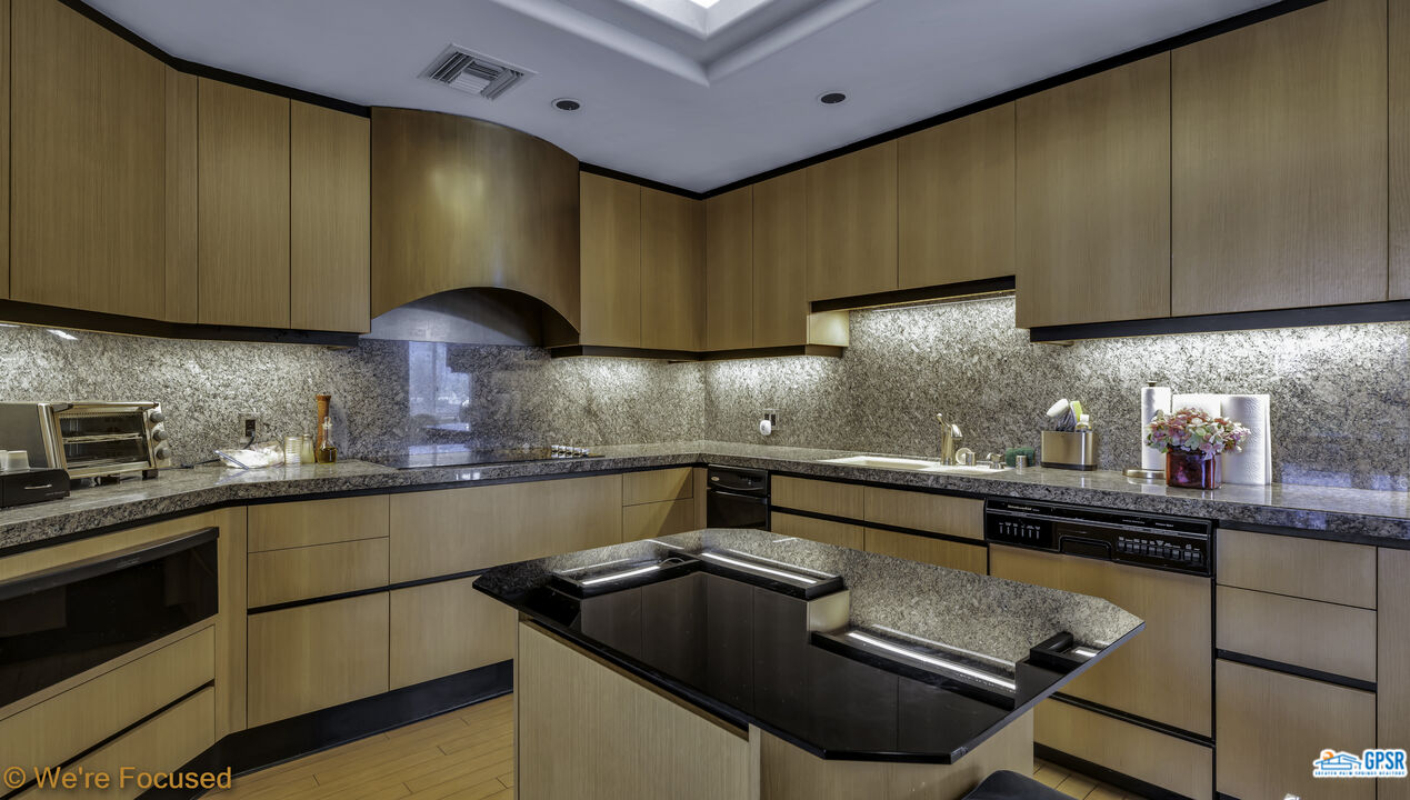 Image 21 for 899 Island Dr #213