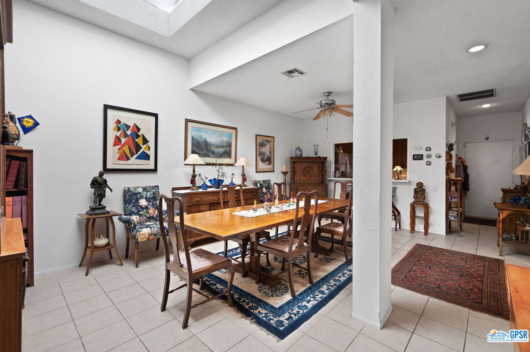 Image 12 for 1453  E Amado Rd