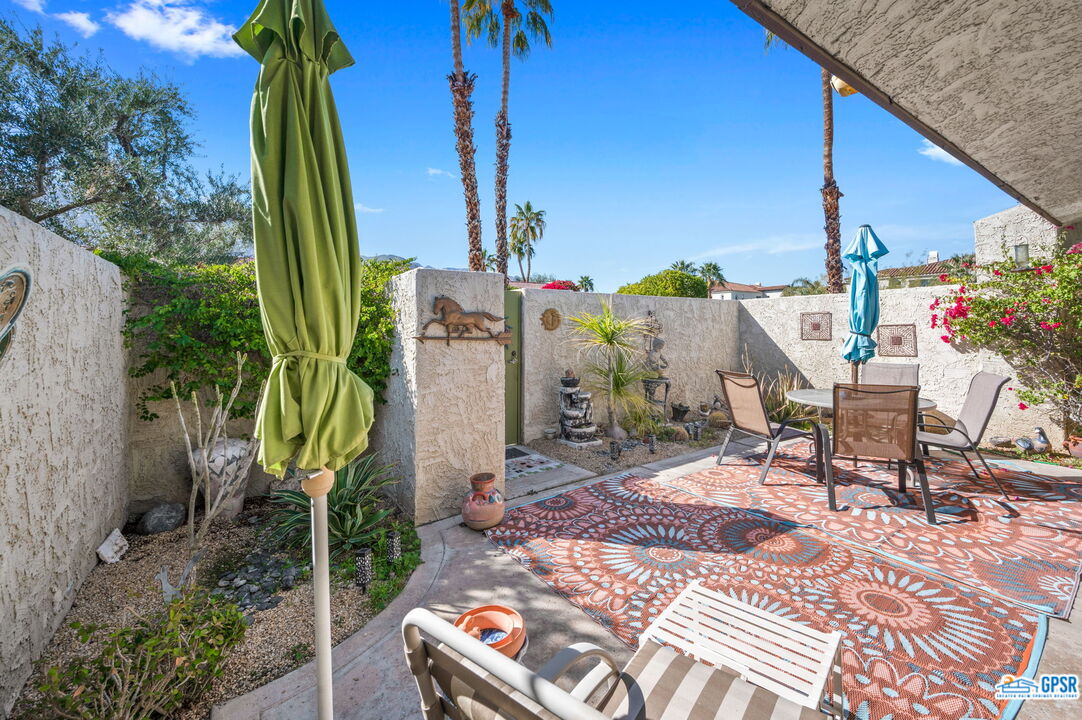 Image 6 for 1453  E Amado Rd