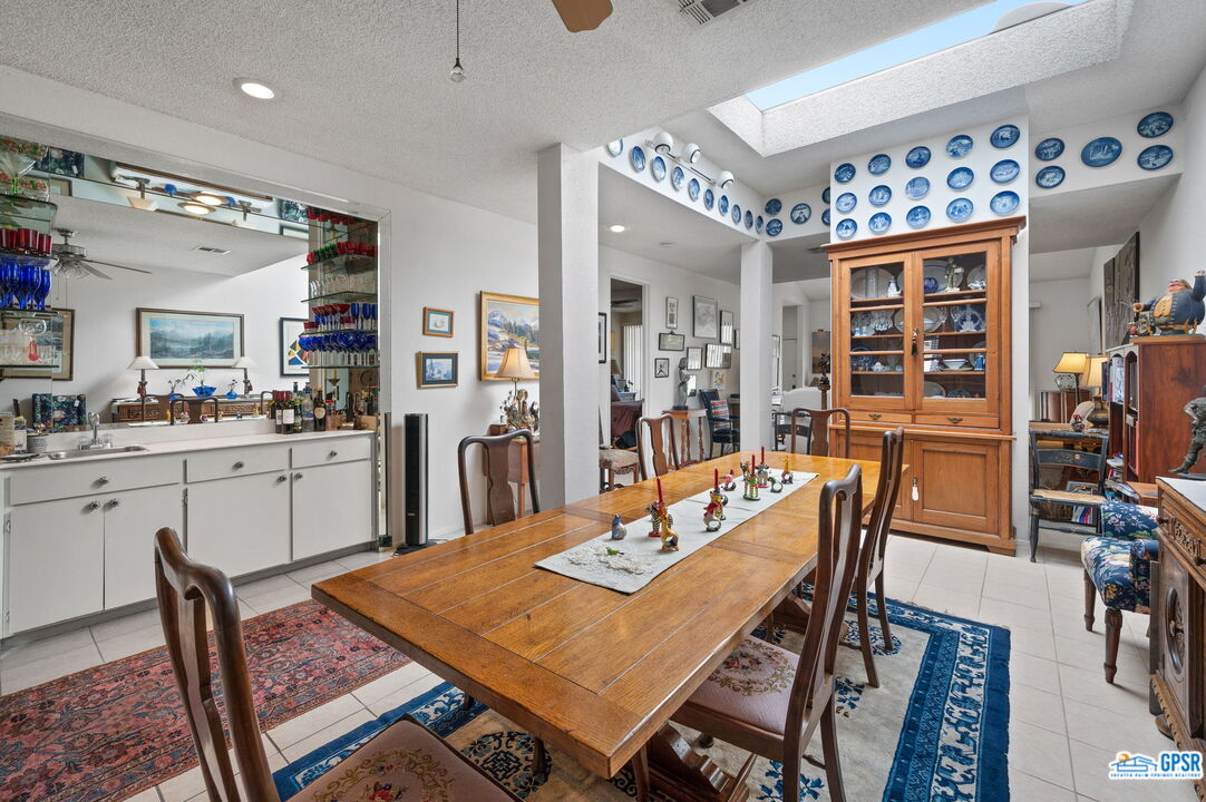 Image 11 for 1453  E Amado Rd