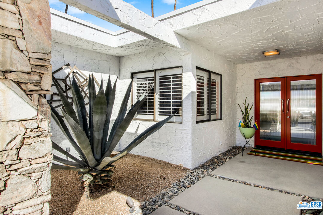 Image 5 for 1374   Malaga Cir