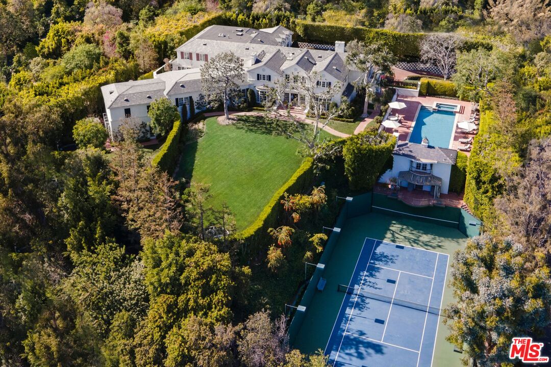 111 N Mapleton DR, Los Angeles, CA 90077