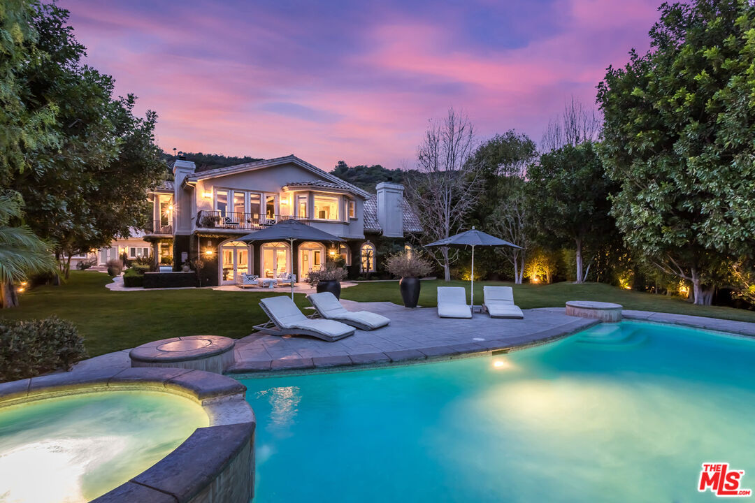 11972 Lockridge Estate Rd, Studio City, CA 91604