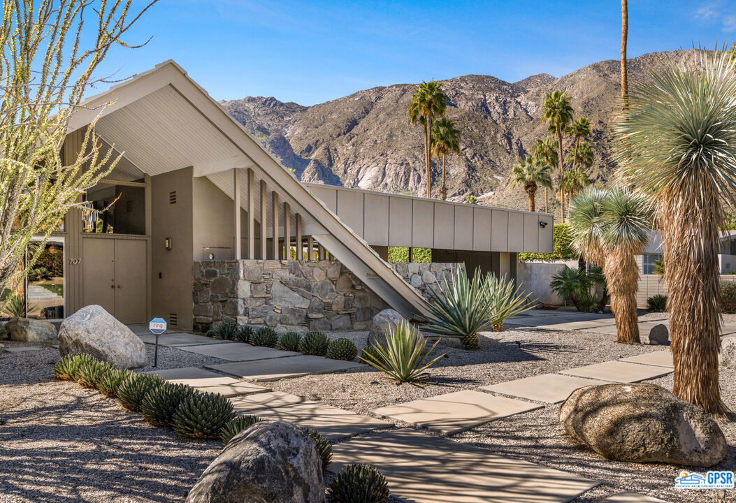 Image Number 1 for 797  W Via Vadera in Palm Springs