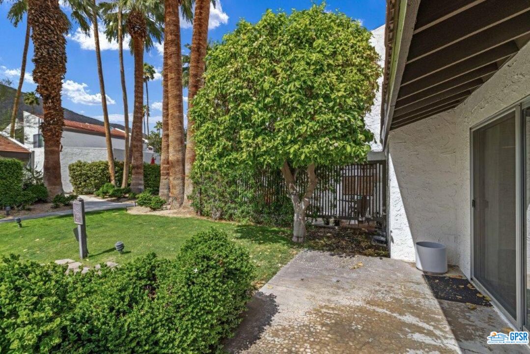 Image 19 for 1426 S Camino Real