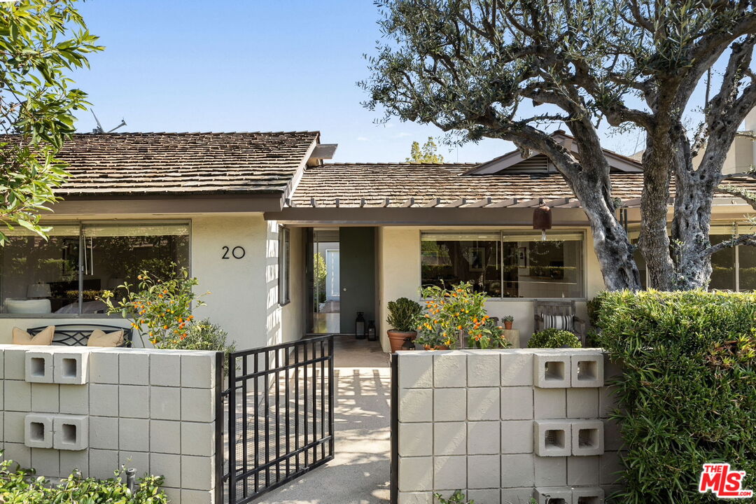 Thumbnail for 1040 S Orange Grove Blvd #20