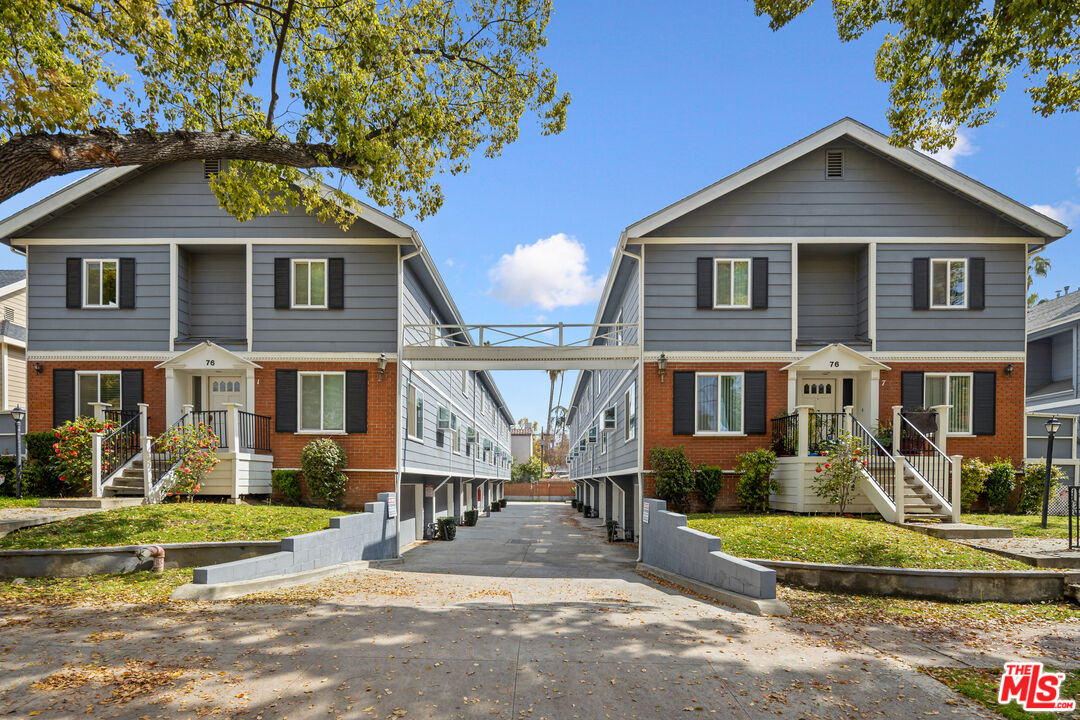 Thumbnail for 76 N Sierra Bonita Ave #5