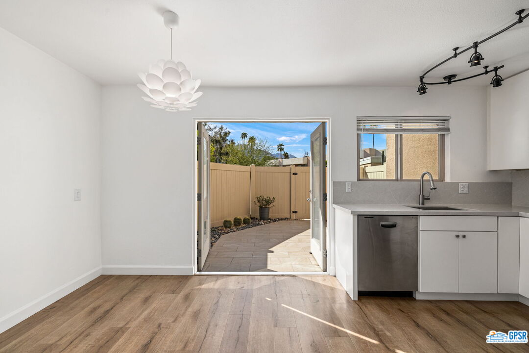 Image 8 for 1268 Ramon Rd #17