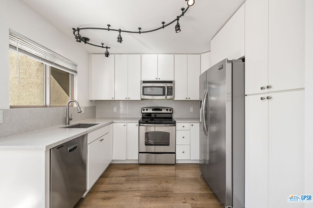 Image 10 for 1268 Ramon Rd #17