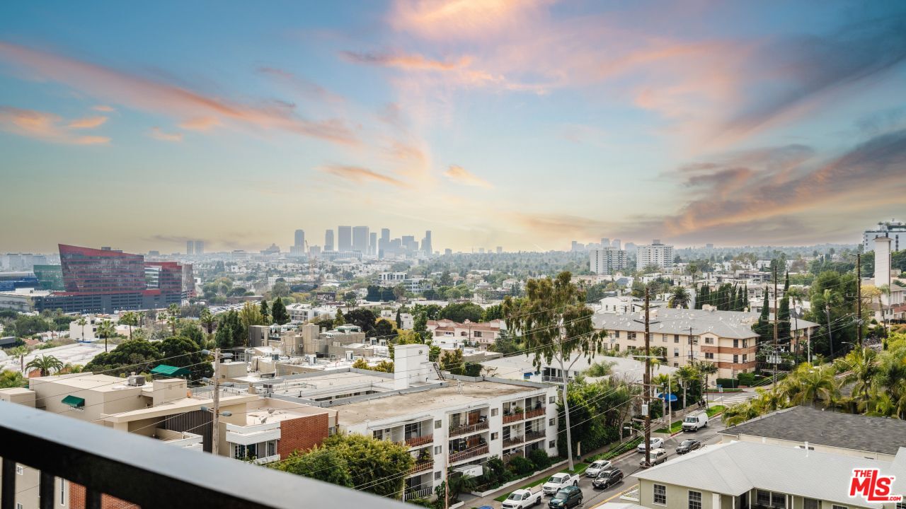 1100 Alta Loma Rd 1201, West Hollywood, CA 90069