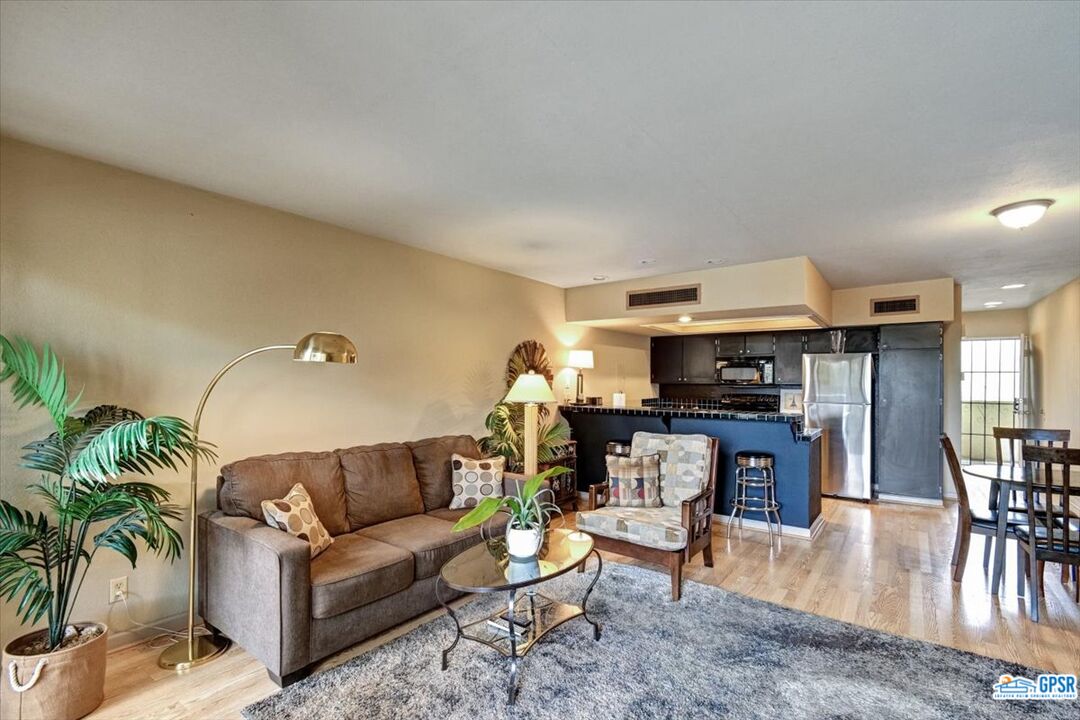 Image 4 for 1655 Palm Canyon Dr #404