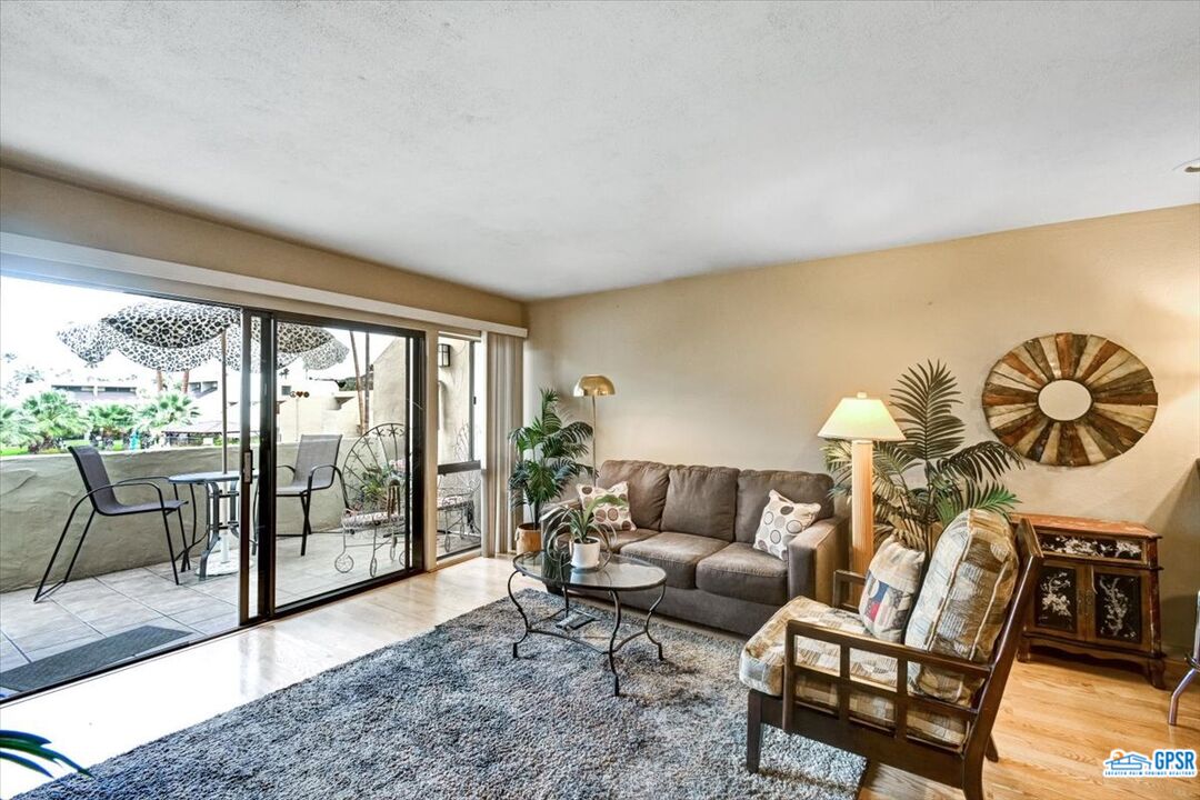 Image 2 for 1655 Palm Canyon Dr #404