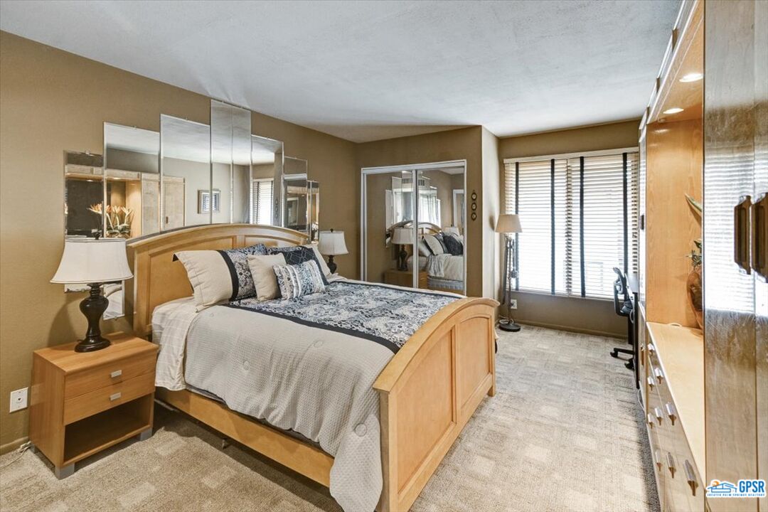 Image 10 for 1655 Palm Canyon Dr #404
