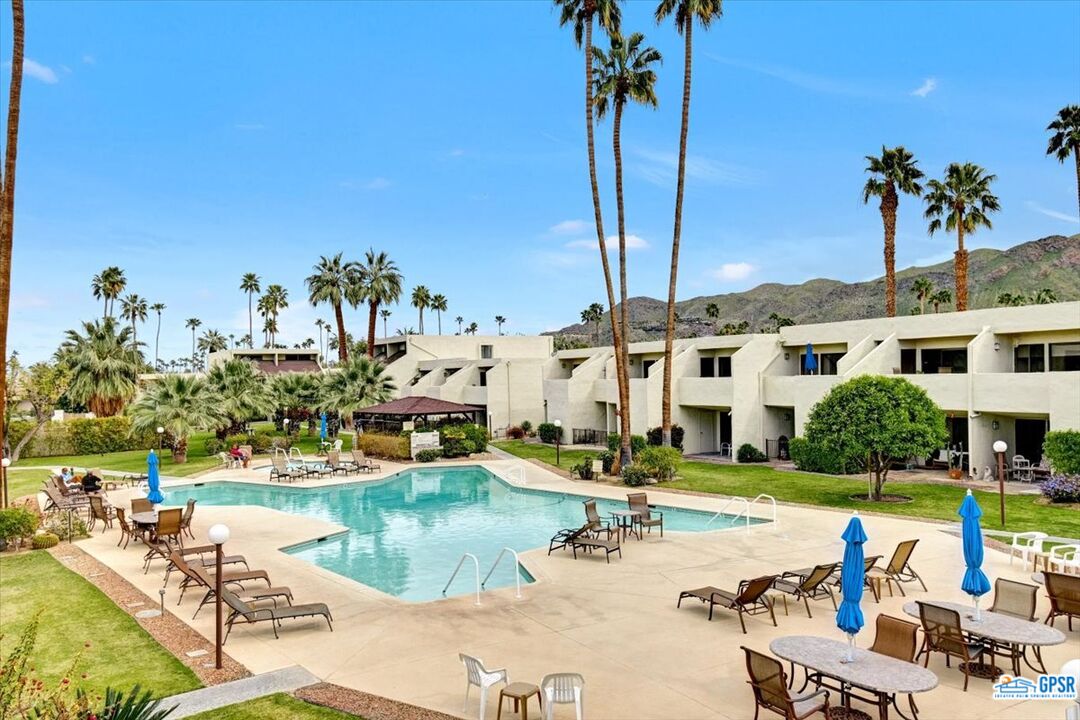 Image 8 for 1655 Palm Canyon Dr #404