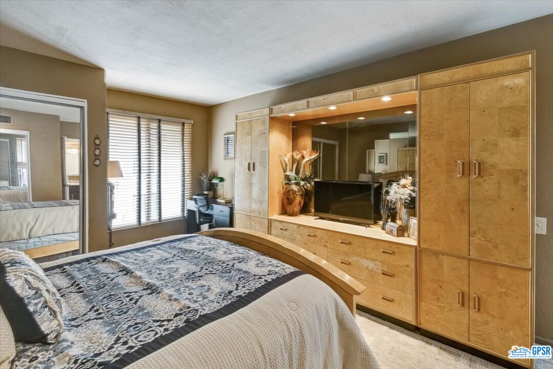 Image 11 for 1655 Palm Canyon Dr #404