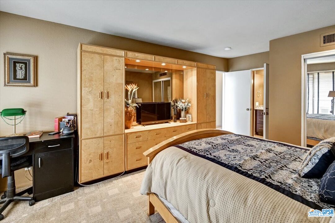 Image 12 for 1655 Palm Canyon Dr #404
