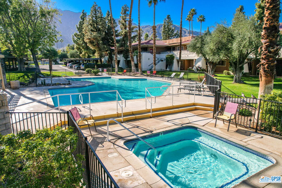 Image 17 for 2857 Los Felices Rd #207