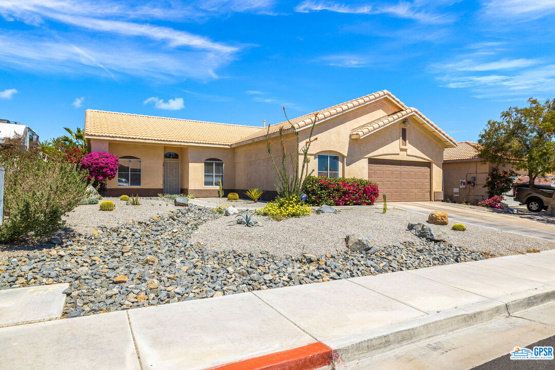 Image Number 1 for 69622 Ridgeway Ave in Cathedral City
