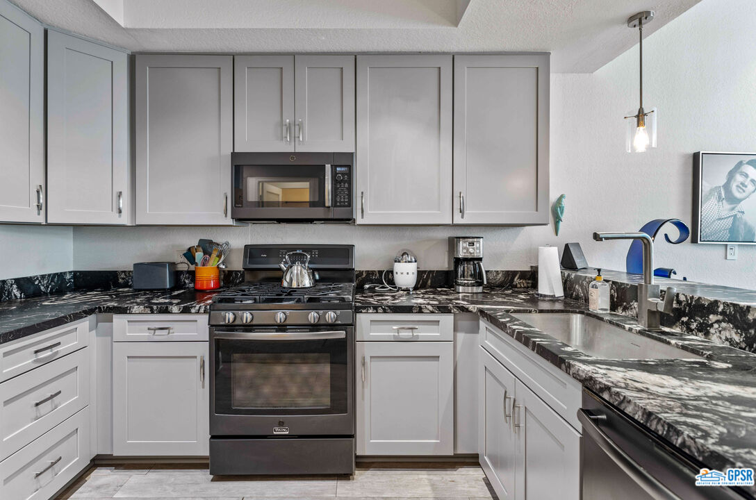 Image 14 for 2601 Broadmoor Dr #6