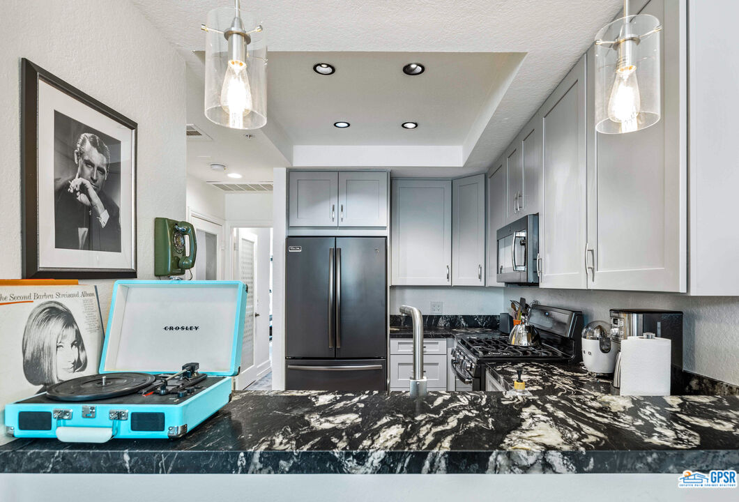 Image 11 for 2601 Broadmoor Dr #6