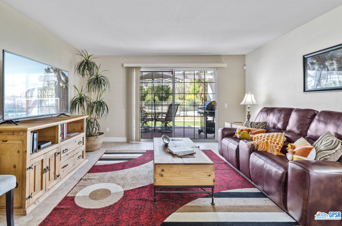 Image 10 for 505 Farrell Dr #M73