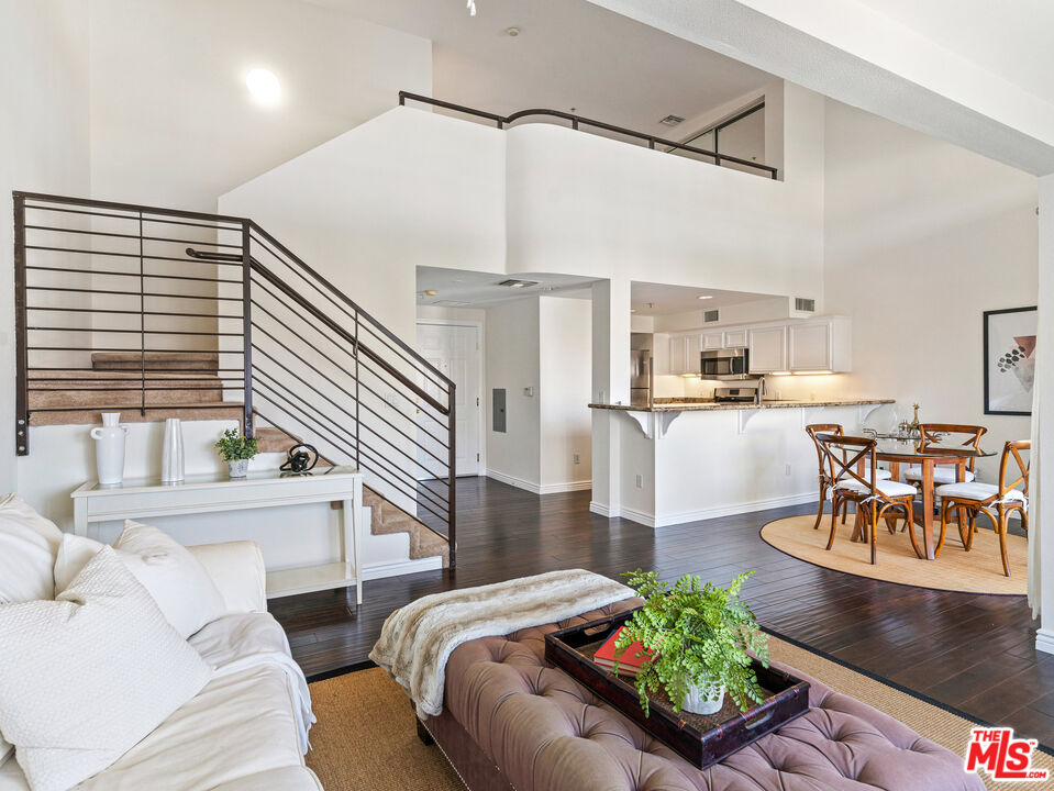13200 Pacific Promenade 450, Playa Vista, CA 90094