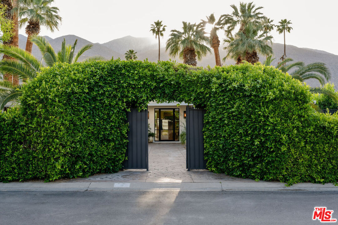 Image Number 1 for 5   Palomino Rd in Palm Springs