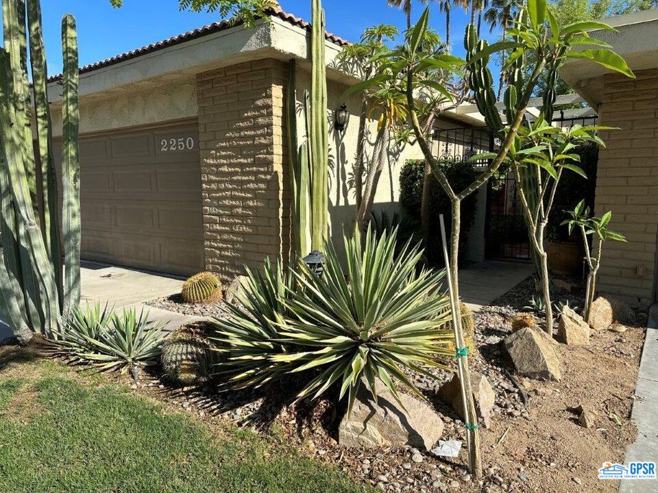 Image 25 for 2250 Oakcrest Dr