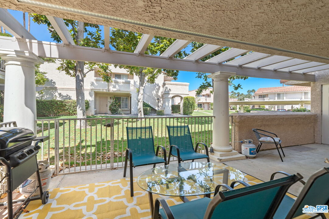Image 21 for 2701 Mesquite Ave #W109