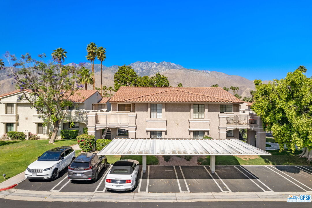 Image 2 for 2701 Mesquite Ave #W109