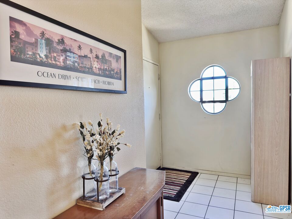 Image 4 for 68173   Lakeland Dr