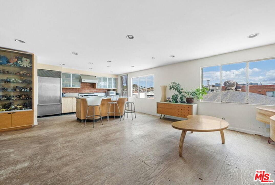 112 Penn St, El Segundo, CA 90245