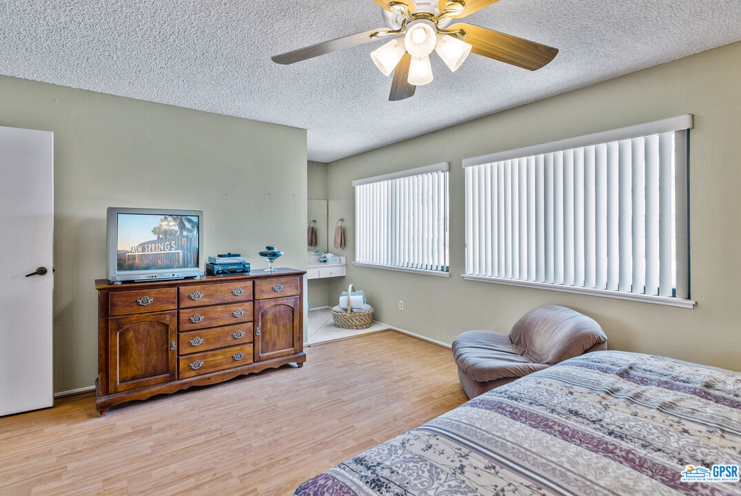 Image 25 for 6065 Montecito Dr #2